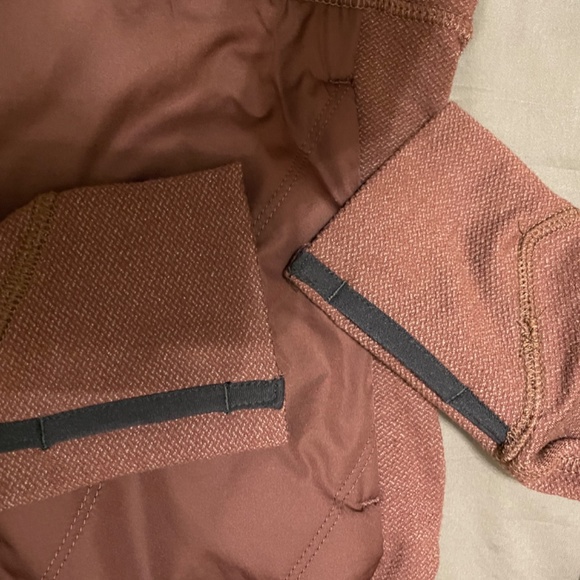 Prana yoga asymmetric zip sweater aubergine - Picture 4 of 7